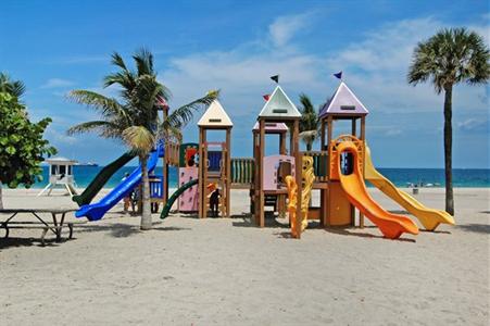 фото отеля Bahia Mar Fort Lauderdale Beach - a Doubletree by Hilton Hotel