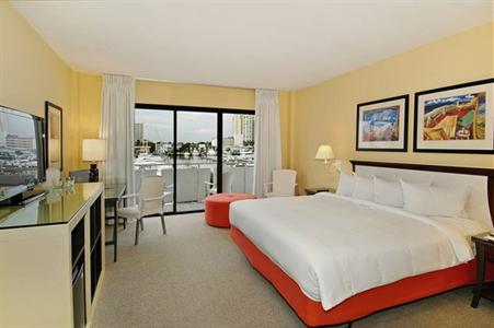 фото отеля Bahia Mar Fort Lauderdale Beach - a Doubletree by Hilton Hotel