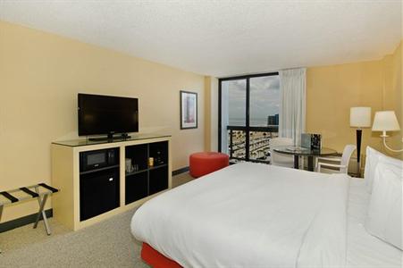 фото отеля Bahia Mar Fort Lauderdale Beach - a Doubletree by Hilton Hotel
