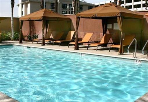 фото отеля Courtyard by Marriott Los Angeles Burbank Airport
