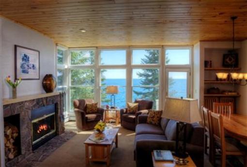 фото отеля Bluefin Bay on Lake Superior