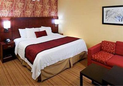 фото отеля Courtyard by Marriott Alexandria