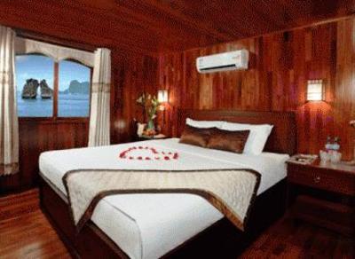 фото отеля Huong Hai Junks Halong