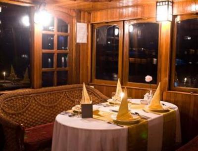 фото отеля Huong Hai Junks Halong