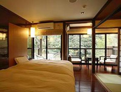 фото отеля Takedao Onsen Koyoukan Bettei Azalee Inn Takarazuka