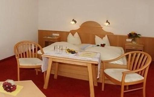 фото отеля Hotel Garni Troppmair