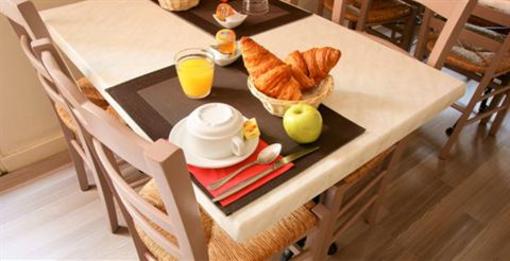 фото отеля Central Hotel Niort