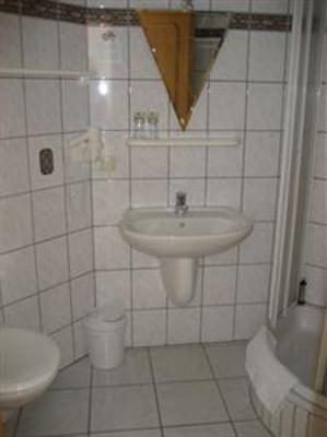 фото отеля Privatzimmervermietung Feiken Scharding