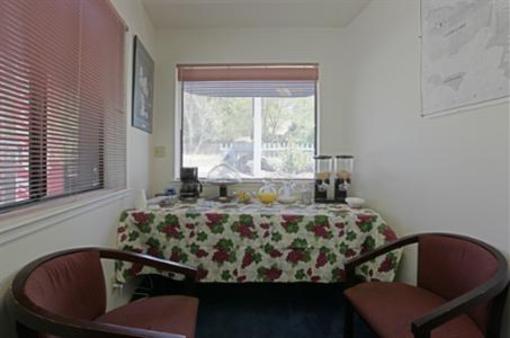 фото отеля Americas Best Value Inn Clearlake