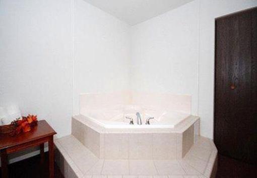 фото отеля Comfort Inn Bolivar