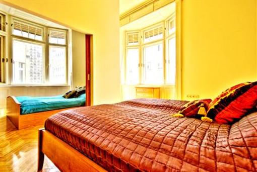 фото отеля Central Capital Apartments - Haris
