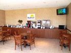 фото отеля Days Inn & Suites Seaford