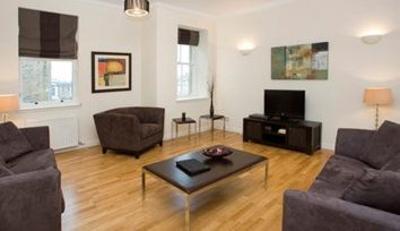 фото отеля St Giles Grassmarket Apartment