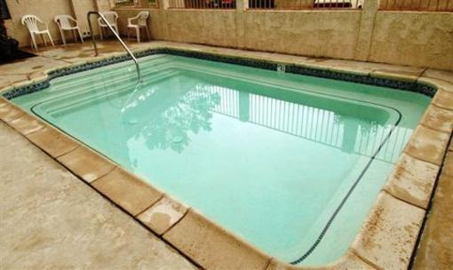 фото отеля The Regency Inn & Suites, Riverside