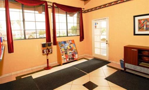 фото отеля The Regency Inn & Suites, Riverside
