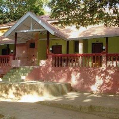 фото отеля Hotel Riviera Matheran