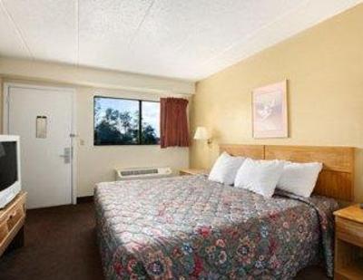 фото отеля Days Inn Cloverdale