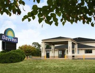 фото отеля Days Inn Cloverdale