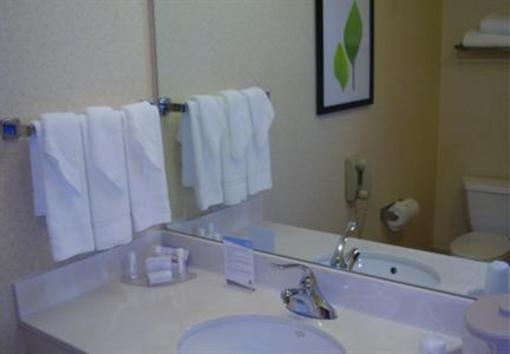 фото отеля Fairfield Inn & Suites Hazleton