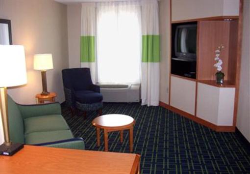 фото отеля Fairfield Inn & Suites Hazleton