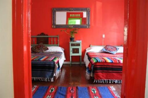 фото отеля Hostal B&B Dos Fridas y Diego