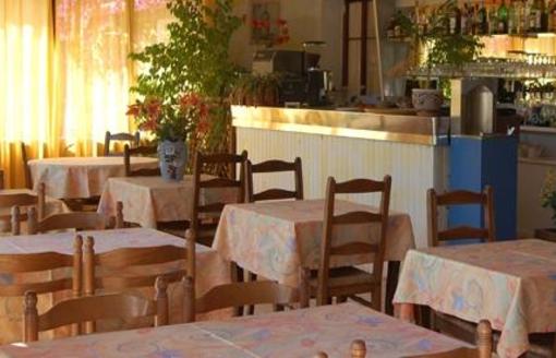 фото отеля Hotel Les Mimosas Bormes-Les-Mimosas