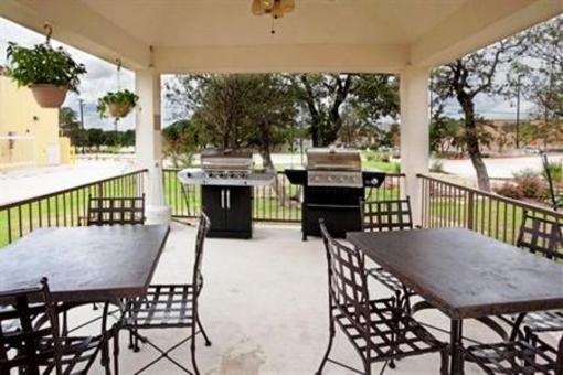 фото отеля Candlewood Suites Austin N-Cedar Park