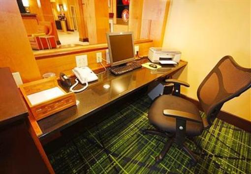 фото отеля Fairfield Inn & Suites Greenwood