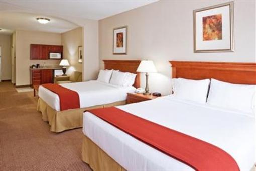 фото отеля Holiday Inn Express Hotel & Suites Detroit-Utica