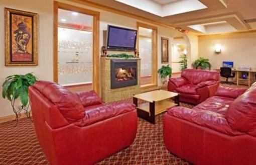 фото отеля Holiday Inn Express Hotel & Suites Detroit-Utica