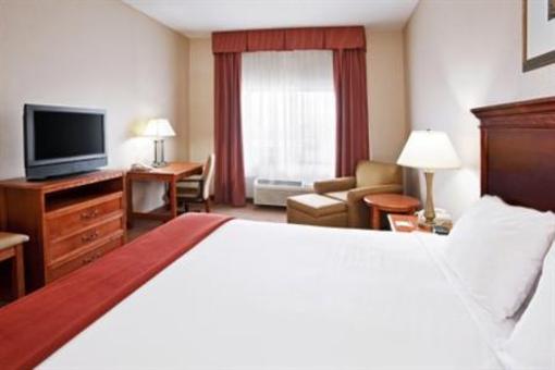 фото отеля Holiday Inn Express Hotel & Suites Detroit-Utica