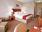 фото отеля Holiday Inn Express Hotel & Suites Detroit-Utica