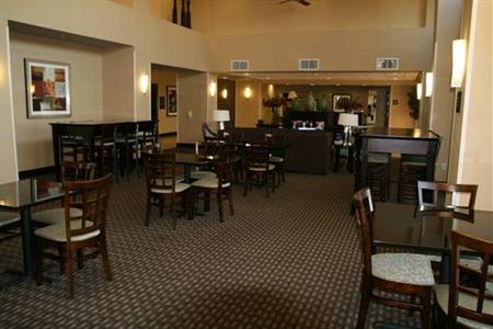 фото отеля Hampton Inn & Suites Merced