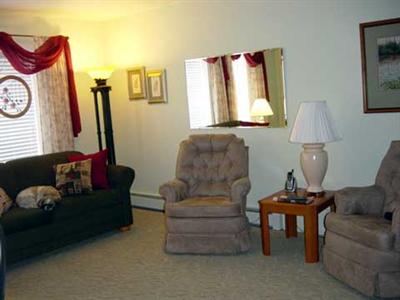 фото отеля Downtown Log Cabin Hideaway Bed and Breakfast - Fairbanks, Alaska