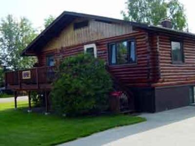 фото отеля Downtown Log Cabin Hideaway Bed and Breakfast - Fairbanks, Alaska