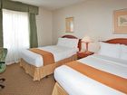 фото отеля Holiday Inn Express Suites Southfield
