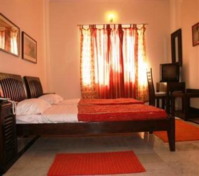 фото отеля Woodpecker Apartments & Suites Pvt.Ltd. Haus Khaz
