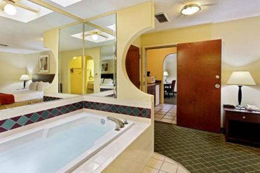 фото отеля Holiday Inn Express Jasper