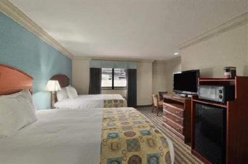 фото отеля Ramada Limited Hotel Airport South Houston
