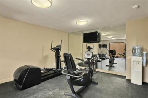 фото отеля Ramada Limited Hotel Airport South Houston