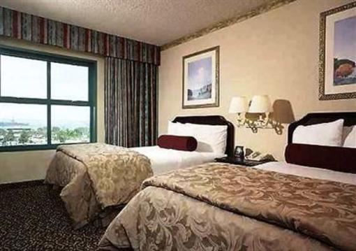 фото отеля Holiday Inn Express Sea World