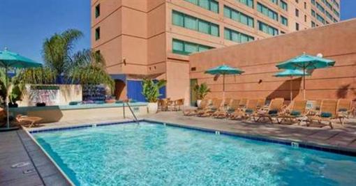 фото отеля Hilton San Diego Mission Valley