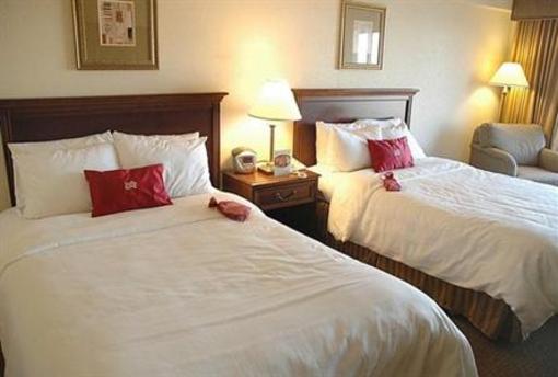 фото отеля Crowne Plaza Beverly Hills