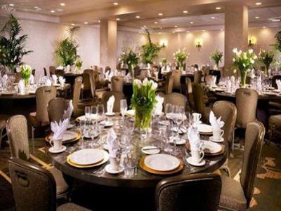 фото отеля Crowne Plaza Beverly Hills