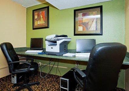 фото отеля Quality Inn Saint Robert