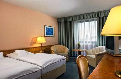 фото отеля Maritim Hotel Magdeburg