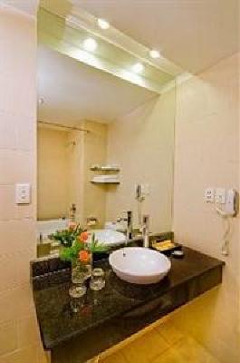 фото отеля Hotel Que Huong Liberty 2