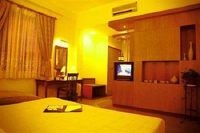 фото отеля Hotel Que Huong Liberty 2