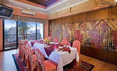 фото отеля Hotel Que Huong Liberty 2