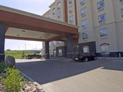 фото отеля Holiday Inn Express Hotel & Suites North Edmonton